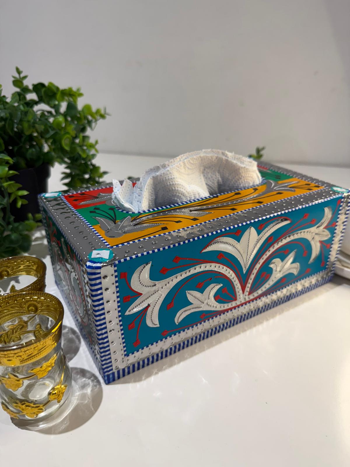Tissue box