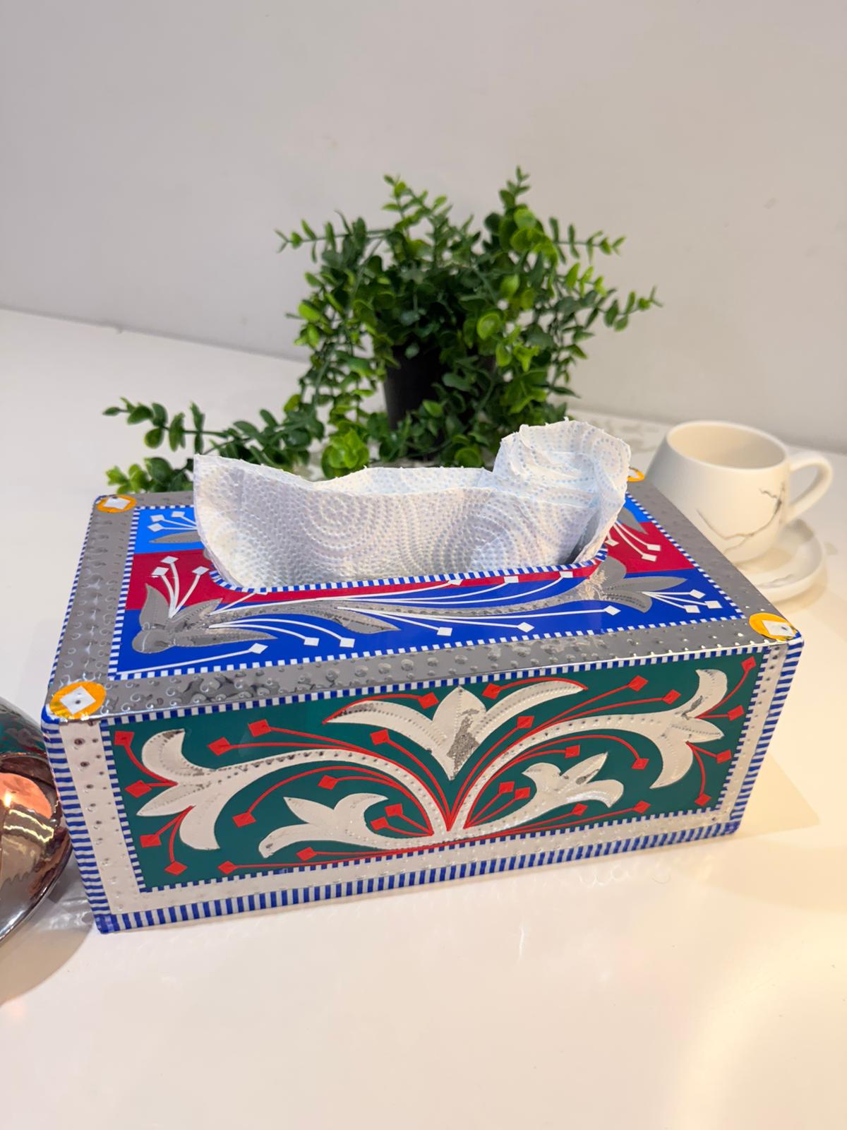 Tissue box